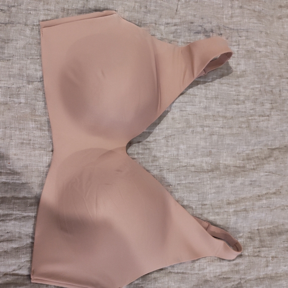 Wacoal Tan Wireless Bra Seamless Comfort - Picture 1 of 2